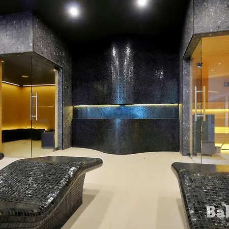 Balticon Polanki Aqua 아파트호텔 4*