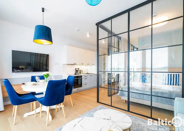 Balticon Polanki Aqua 公寓式酒店 4*